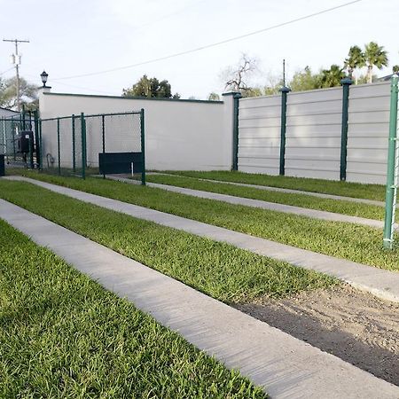Kenwood Rv Resort La Feria Exterior photo